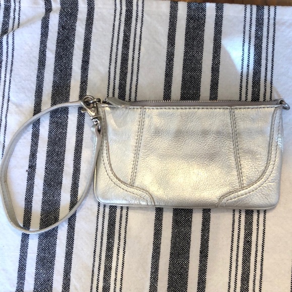 MICHAEL KORS Wristlet - Picture 6 of 7